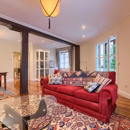 Bailen Reformado Elegante Con Wifi Apartment